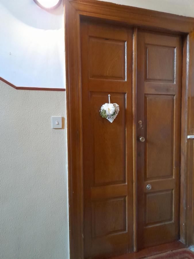 Casa Antica - Historical Apartment In Old City Center Trieste Luaran gambar