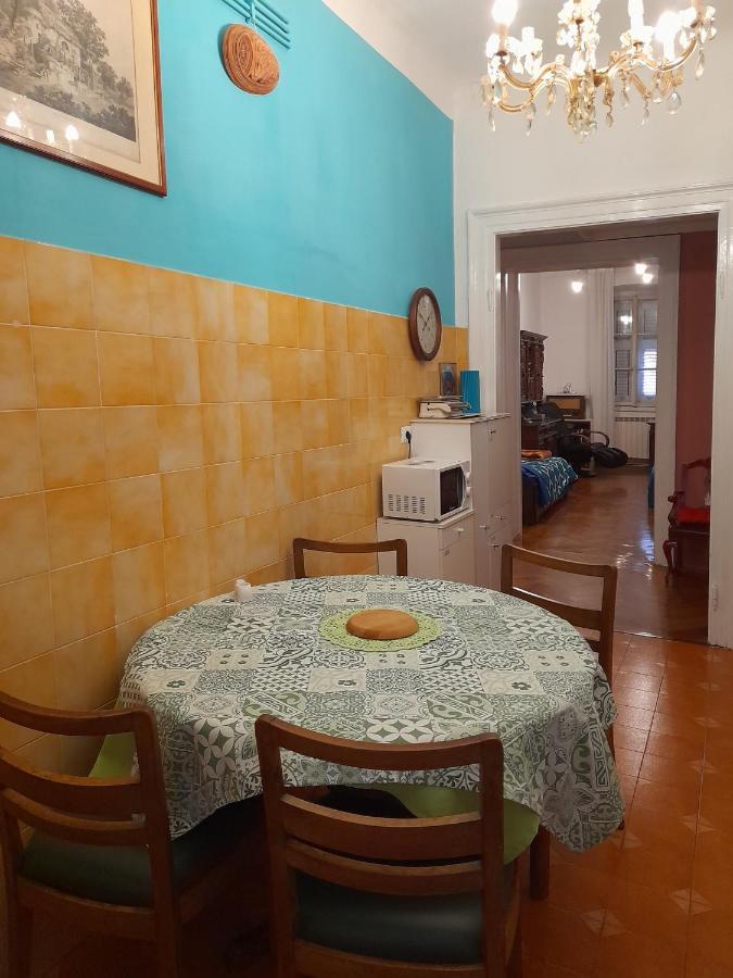 Casa Antica - Historical Apartment In Old City Center Trieste Luaran gambar